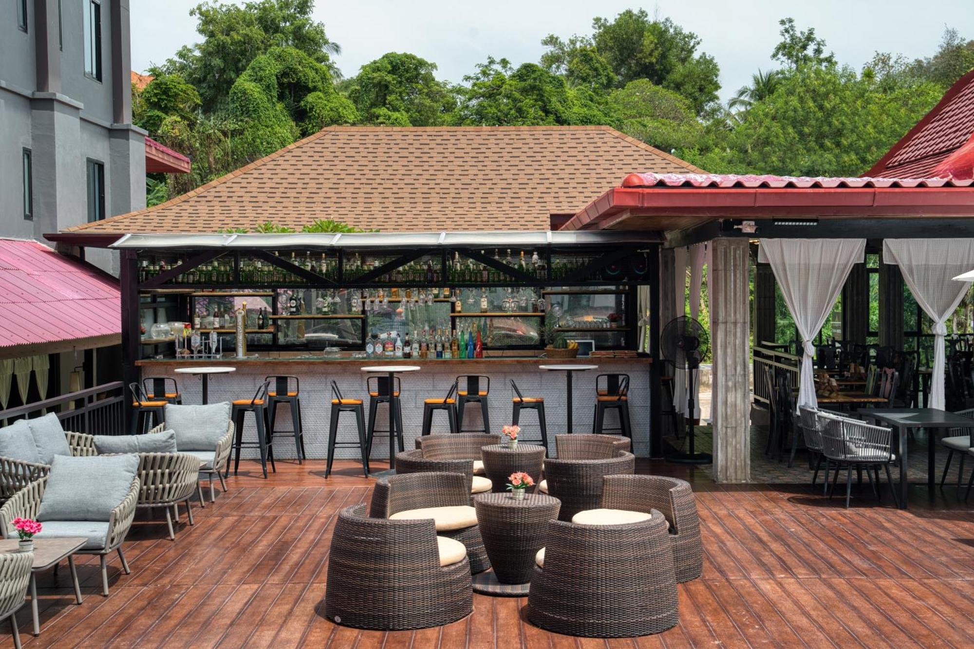 Tuana Hotels The Phulin Resort Karon Exterior foto